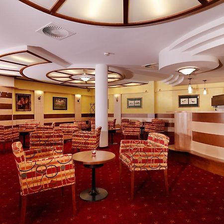 Posthotel Strengen Am Arlberg エクステリア 写真