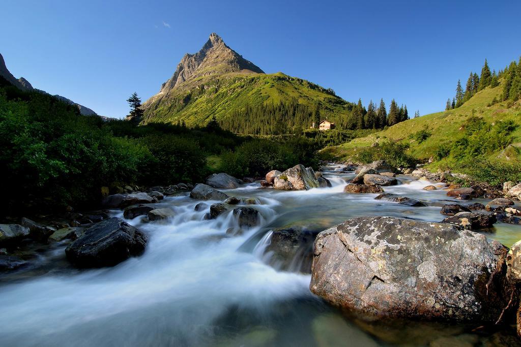 Posthotel Strengen Am Arlberg エクステリア 写真