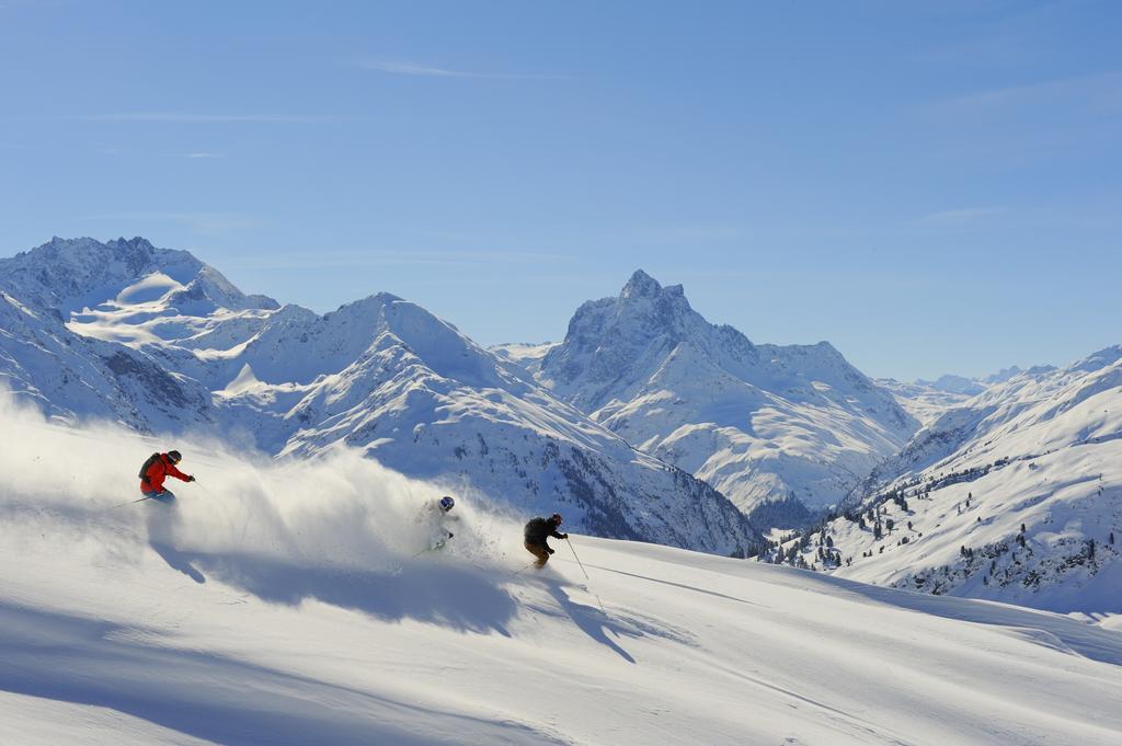 Posthotel Strengen Am Arlberg エクステリア 写真