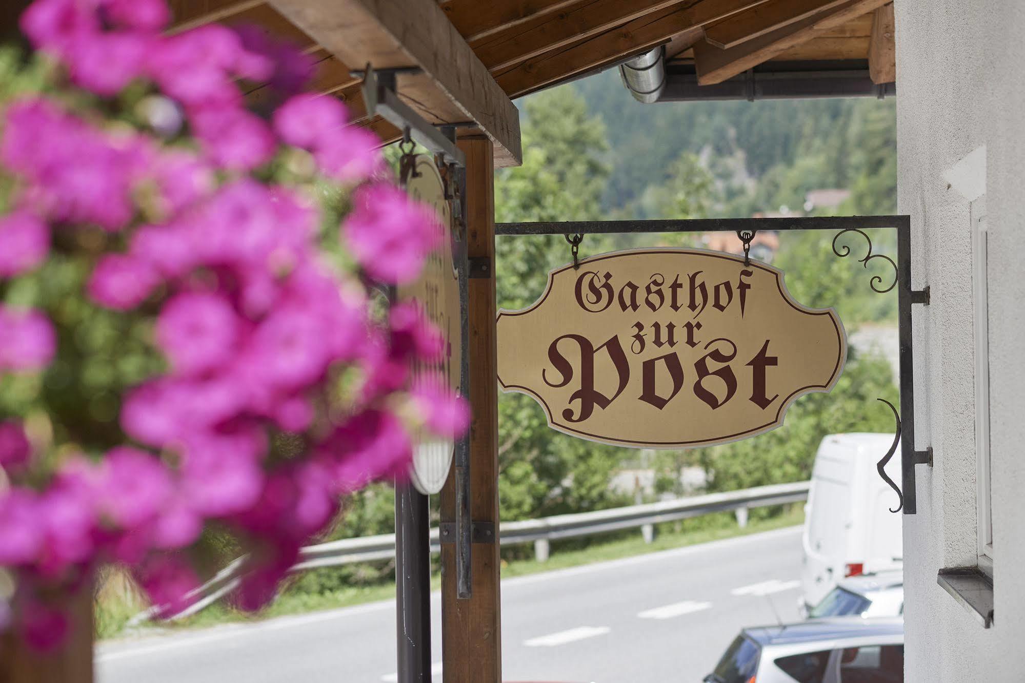 Posthotel Strengen Am Arlberg エクステリア 写真