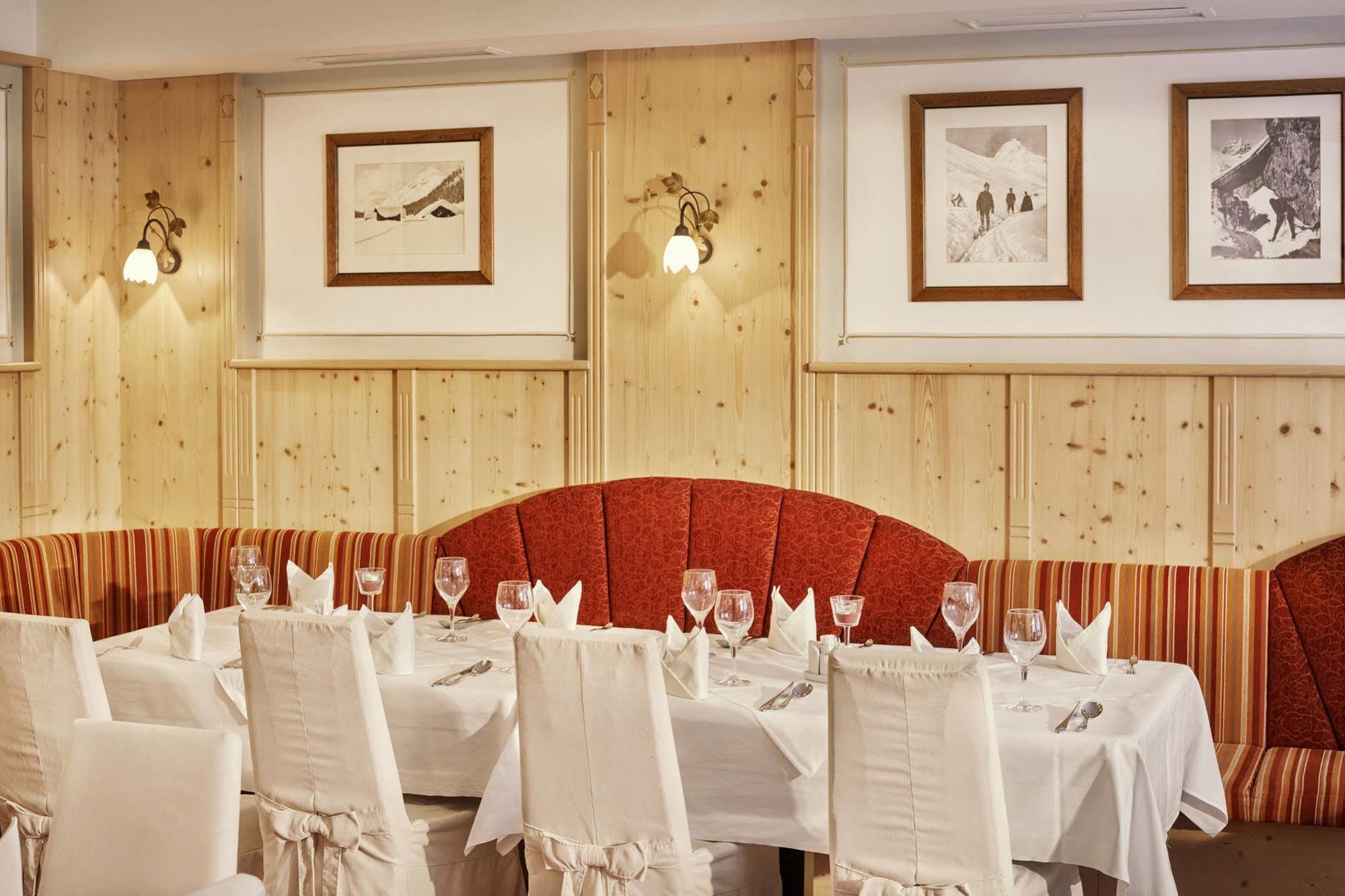 Posthotel Strengen Am Arlberg エクステリア 写真